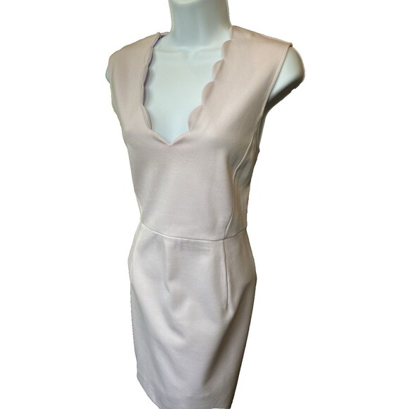 French Connection Size 8 Lula Scalloped V Neck Dress Stretch Sheath - Picture 13 of 13